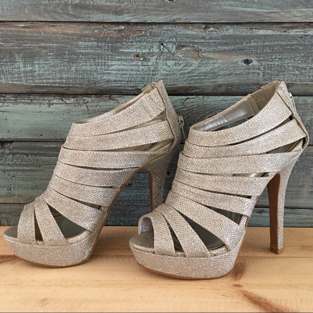 Qupid Silver Bondage Peep Toe Platform Heels